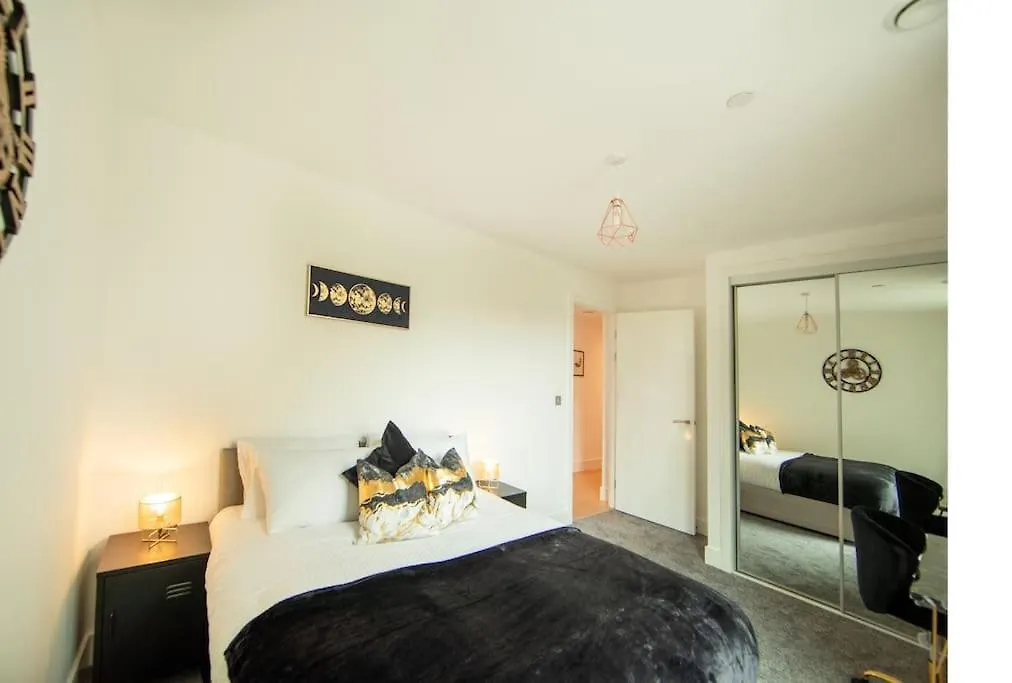 Runway Retreat, Close To London Heathrow West Drayton  Apartment West Drayton (Middlesex)